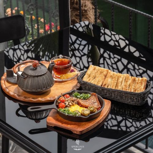 _ _اولین ساعت های روز، بهترین زمان برای لذت بردن از زندگی، آرامش و انرژی گرفتن از دنیاست. و چی ب